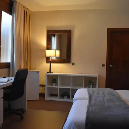 Palacio San Facundo 2*