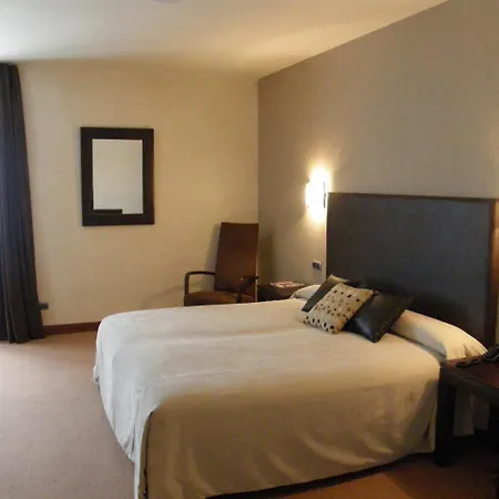 Guest house Palacio San Facundo 2*