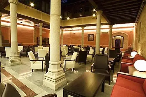 Palacio San Facundo Πανσιόν Σεγκόβια