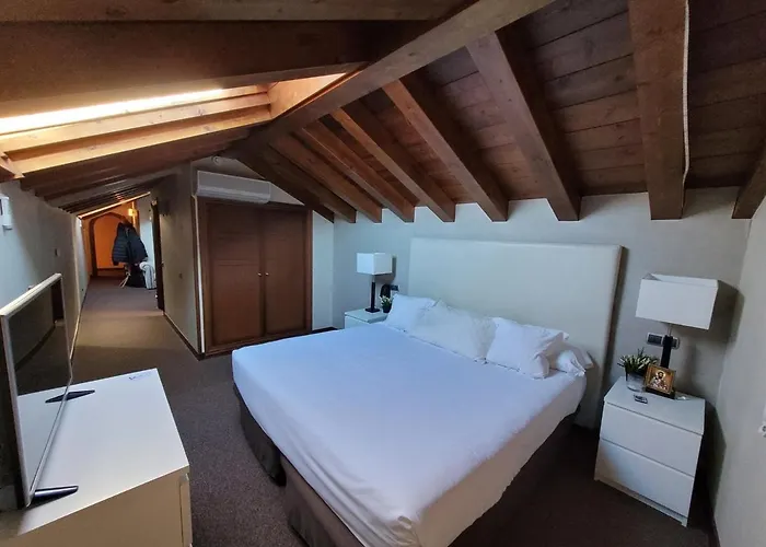 Guest house Palacio San Facundo 2*