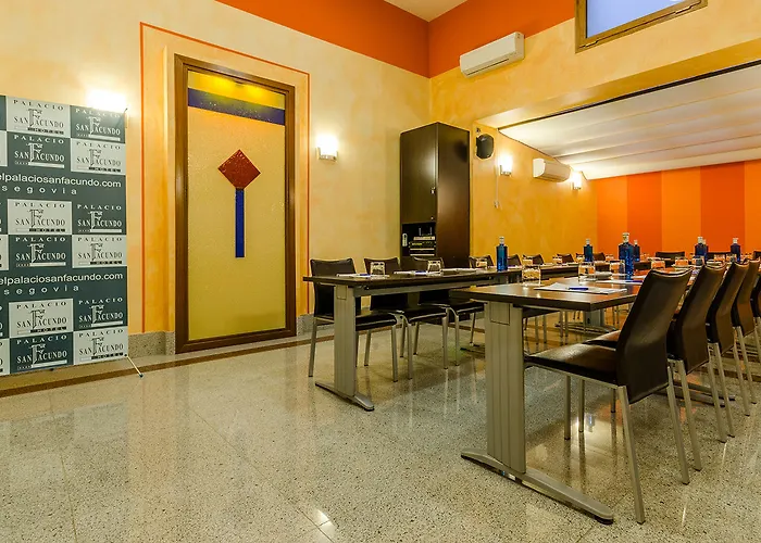 Palacio San Facundo Ségovie