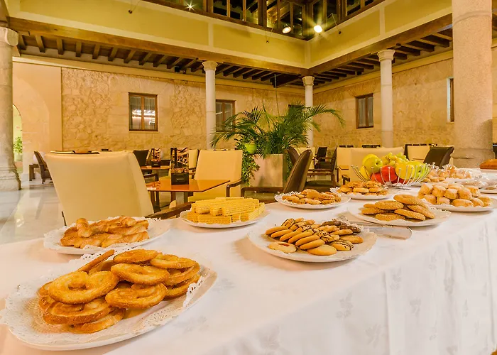 Guest house Palacio San Facundo 2*