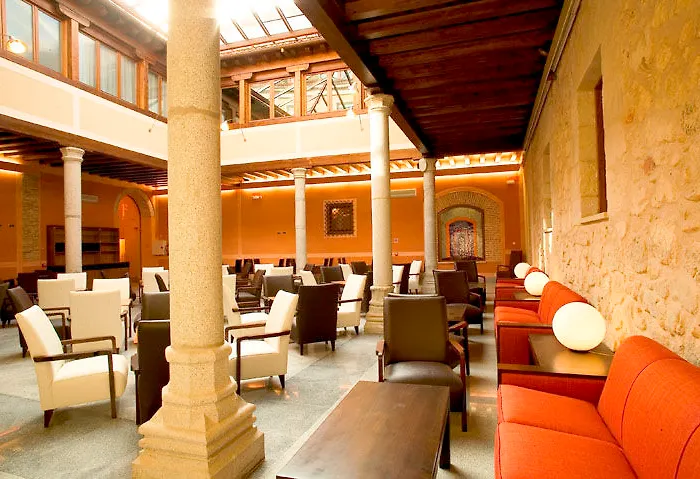 Palacio San Facundo 2* Segovia