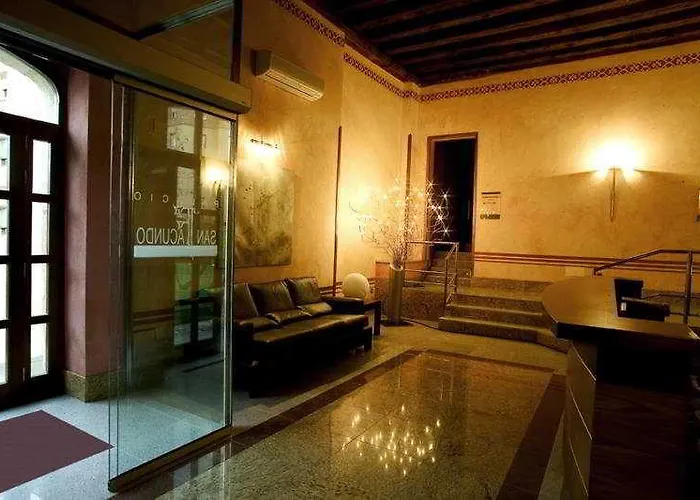 Palacio San Facundo 2* Ségovie