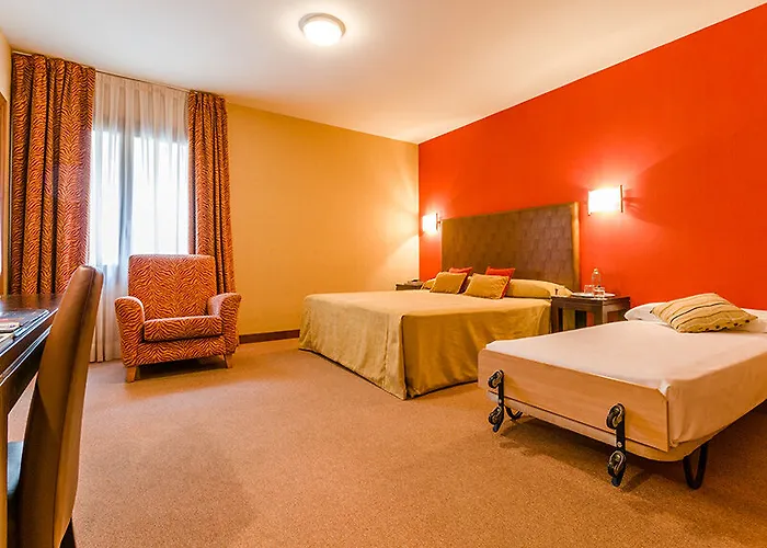 Palacio San Facundo 2* Σεγκόβια