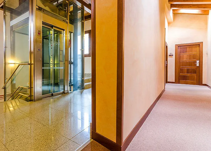 Guest house Palacio San Facundo 2*