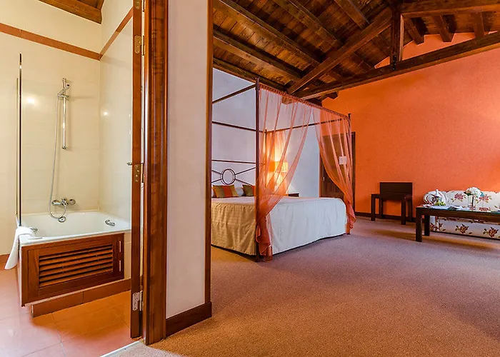 Palacio San Facundo 2*